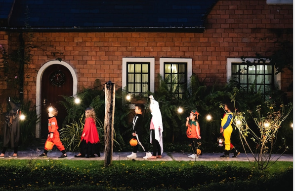 Lampionový průvod s halloweenskou stezkou